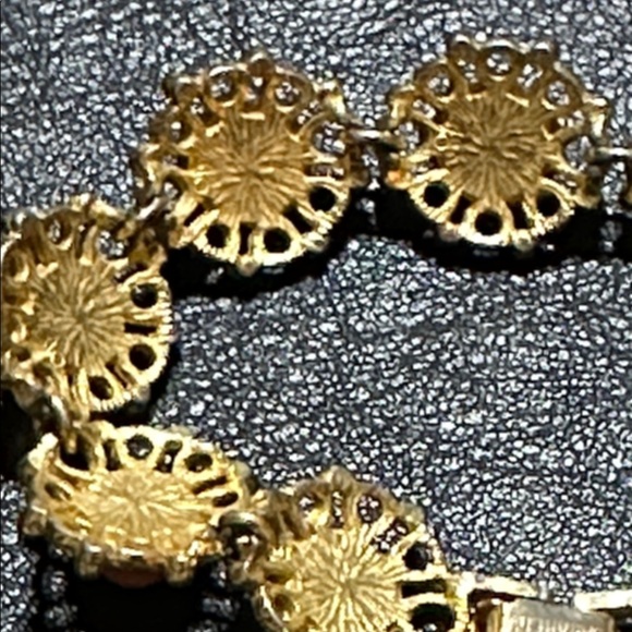 Sarah Coventry Valencia Collection VTG Gold Tone Coral Color Cabochons Bracelet - Picture 6 of 14